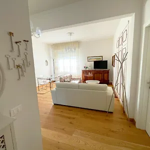 Appartamento Big With Free Parking, Firenze